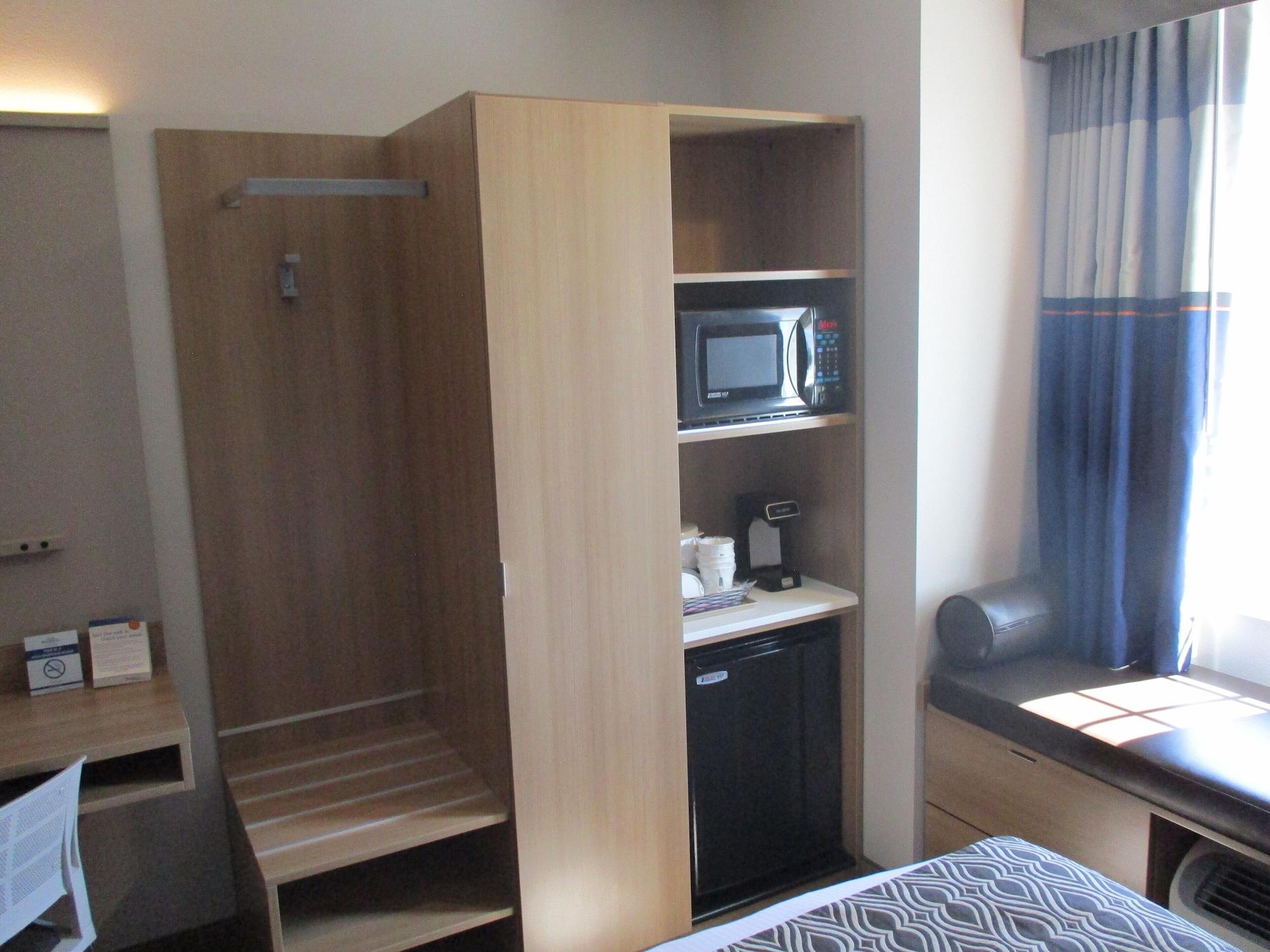 Microtel Inn & Suites By Wyndham Vernal/Naples Экстерьер фото